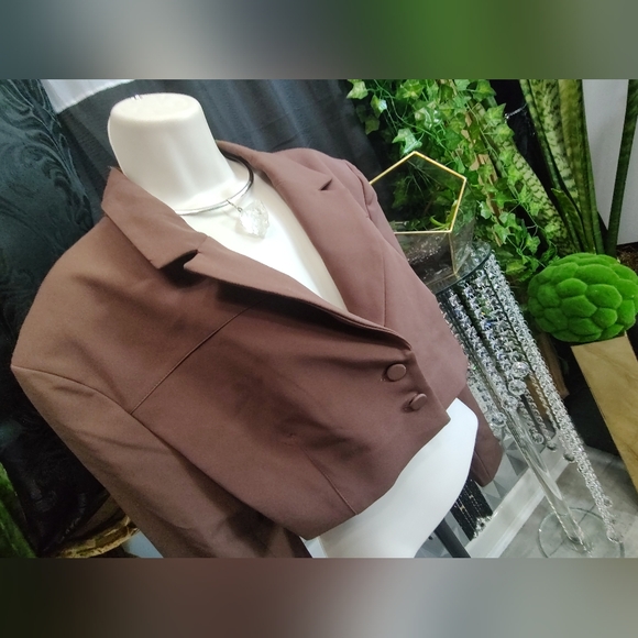 Bershka Brown Open Back Strappy Crop Blazer XL NWT - Picture 6 of 9